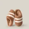 Novas Pantufas Femininas de Algodão 2026 para Outono e Inverno, Uso Doméstico Interno, Confortáveis para Casais, Quentes, Antiderrapantes, Pantufas de Pelúcia Listradas