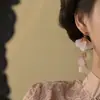 Cores de Primavera por Todo o Jardim~Brincos de Franja com Flores Rosa Doce e Roxas para Mulheres, Estilo Retrô de Nicho para Feriado