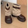 Botas de Cano Curto da Moda com Solado Grosso para Mulheres 2026 Outono/Inverno Novas Bico Redondo Fivela Botas de Motocicleta Aumentadoras de Altura Versáteis Calçado Exterior Botas da Moda