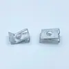 Porca de Dedo Dacromet Aço Manganês Metal Porca em U Acessórios de Ferragens Clipe Mola de Lâmina Parafuso Autoatarraxante Base M6