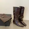 Botas Pretas Bico Fino Planas Aumentadoras de Altura Interna Femininas 2026 Novo Outono/Inverno Combinando com Saias Solado Macio Emagrecedoras Botas Longas de Cavaleiro