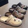 Zuecos cerrados para mujer para uso en casa, pantuflas antideslizantes para baño para bañarse en verano, de suela blanda, ligeros, se pueden usar afuera, pantuflas para hombre