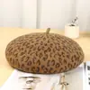 Outono e Inverno Novo Boina de Lã com Estampa de Leopardo Pequeno Estilo Japonês Versátil Moda Retrô Chapéu de Pintor Chapéu Quente de Broto