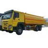 Caminhão-tanque de óleo HOWO usado para exportação, tanque de combustível de 25.000 litros com três compartimentos, caminhão-tanque de combustível móvel de 10 rodas