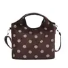 Bolsa de camurça retrô para mulheres, novo estilo 2026, bolsa saco de bolinhas, outono/inverno, com um visual sofisticado, pode ser usada como bolsa de ombro ou bolsa transversal