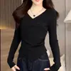 Camiseta Fashionável e Estilosa de Manga Longa com Decote V para Mulheres Plus Size, Adequada para Primavera, Outono e Inverno, Slim Fit, Valoriza a Silhueta e Disfarça