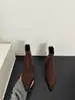 Botines cortos de tacón grueso estilo retro francés con estampado de leopardo y punta fina para mujer, nueva colección otoño 2026