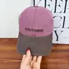 Boné de Baseball com Bordado de Letras Color-Blocking Novo Estilo Coreano para Mulheres, Chapéu de Sol de Aba Larga Estilo Japonês para Homens