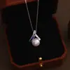 Collar de Perlas en Forma de V de Alta Gama y Elegante con Perlas de Agua Dulce Perfectamente Redondas y una Cadena Completamente de Plata S925