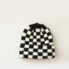 Nuevo Sombrero de Lana a Cuadros de Otoño e Invierno para Mujer, Versátil, Circunferencia de Cabeza Grande, Cara Pequeña, Moda Europea y Americana Sombrero para el Frío, Sombrero de Punto Cálido
