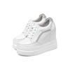 Sapatos Brancos com Salto Ultra Alto de 12cm para Mulheres 2026 Novo Estilo Emagrecedor Aumento de Altura Sapatos Baixos Primavera e Outono Sola Grossa Couro Genuíno Sapatos Casuais de Couro