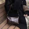 Bolsa de Cera de Aceite para Mujer 2024 Invierno Nueva de Moda Nicho Bolso de Hombro Debajo del Brazo Tipo Dumpling Bolso de Hombro Debajo del Brazo Simple de Moda