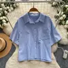 Camisa amarela listrada de manga curta estilo coreano para mulheres, verão, caimento solto, modeladora, top versátil e estiloso, novo modelo 2026