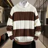 Nuevo tejido de punto para suéter de otoño e invierno, prenda exterior unisex, suéteres a rayas de corte holgado para adolescentes, suéteres de bloques de color de moda para parejas