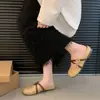 Mocasines planos de cuero suave con estampado floral para mujer, nuevo estilo primavera/verano 2026, adecuados para usar al aire libre, zapatos planos elegantes y versátiles