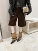 Botines Puntiagudos de Temporada First Encounter para Mujer, Nueva Colección Otoño/Invierno 2026, Botines Bajos con Aumento Interno de Altura, Botines con Hebilla de Cinturón Retro