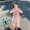 Conjunto de Moda com Camiseta de Manga Curta Estampada com Letras Dopamina para Meninas, Novo Estilo de Verão para Crianças Maiores, Elegante Conjunto de Duas Peças com Calça de Babados