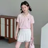 2026 Nuevo Estilo de Verano Estilo Universitario Camisa Polo para Niñas Top + Conjunto de Falda JK Falda de Manga Corta Conjunto de Dos Piezas para Niños