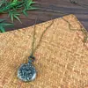 Tapa abatible tallada estilo retro Reloj de bolsillo grande de los doce signos del zodíaco Estilo étnico Diseño nostálgico Reloj de cuarzo luminoso Joyería de nicho