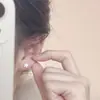 Pendientes Rosas Pequeños con Flor y Cierre de Rosca, Sencillos, Modernos y Delicados para Mujer, Pendientes Elegantes, Lujo Ligero, Sencillos, Dulces y Exquisitos