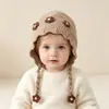 Gorro de Lana Tejido para Otoño e Invierno con Forro de Felpa, Engrosado, Cálido, Protección para Orejas, Trenzas, Cinco Flores Pequeñas, Niños Bebés e Infantes, Transfronterizo