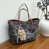 Bolso Transfronterizo de Ante para Mujer, Gran Capacidad, Nuevo Bolso de Hombro Retro Otoño e Invierno 2025, Bolso Tote para Clase de Estudiante Universitario