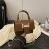 Bolso Cuadrado Pequeño Brillante de Gama Alta de Nicho para Mujer 2025 Nuevo Verano Elegante Versátil Bolso de Hombro Cruzado para Viajes Diarios para Mujer