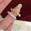 Anillo Pequeño con Forma de Corazón de Moda y Sencillo para Mujer, Diseño de Nicho, Lujo Ligero, Incrustado con Circonita, Joyería de Alta Gama