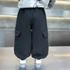 Pantalones para niño, nuevo estilo otoño 2026, ropa infantil elegante y genial, pantalones cargo primavera y otoño, pantalones largos de color liso para niños pequeños, modernos