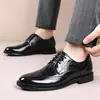 Sapatos Brogue Derby Masculinos de Couro para Outono Nova Coleção, Formais de Negócios, Sola Macia Antiderrapante, Sapatos para Noivo de Casamento