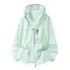 2026 Nuevo Estilo Seda de Hielo Protección Solar Verano Anti-UV Ligera Secado Rápido Transpirable Ropa de Protección Solar Chaqueta con Capucha de Manga Larga para Hombre