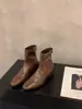 Botas Martin Retro Marrones para Mujer que Aumentan la Altura Interior, Nuevo Estilo Otoño e Invierno 2026, Botines Delgados de Punta Cuadrada Estilo Francés