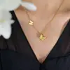 Pulseira de Aço Titânio Dupla Borboleta Fosca para Mulheres, Joia da Moda, Acessório Popular Online, Cor Dourada 18K, Transfronteiriço