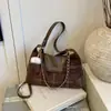 Bolsa de Ombro/Axila Casual de Design Nicho Moda Tendência Inverno 2023 Crossbody Feminina