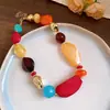 Collar ajustable de cuentas redondas acrílicas, sensación de lujo ligero y alta gama, cadena simple para la clavícula, accesorio moderno y versátil, venta al por mayor