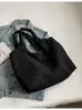 2025 Estilo Coreano Bolso Tote de Hombro Burbuja Plegado con Corazón Girly Bolso Bandolera Pequeño Fresco para Mujer Color Puro Bolsa de Compras Bolso de Axila