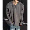 Sudadera negra con cuello en V para hombre, engrosada para otoño e invierno, elegante y genial, hecha de terciopelo alemán, adecuada como capa base, camisa cálida de otoño, camiseta de manga larga estilo americano