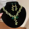Conjunto de Jantar Duas PeçasConjunto de colar e brincos de pérola ultrabrilhante instantaneamente cativante, acessório de vestido de noite de alta qualidade