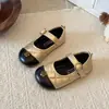 Sapatos Pequenos de Couro com Padrão de Diamante Estilo Chanel 2026 Primavera/Outono Nova Versão Coreana Sapatos de Princesa Floridos para Meninas Sapatos Mary Jane com Solado Macio