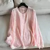 Primavera de 2026 Novo Estilo Chinês Jaqueta Protetora do Sol Blusa de Renda Acabamento Camisa Curta para Mulheres Atacado H05FT8620