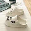 Zuecos de verano para exteriores de EVA con plataforma alta para aumentar la altura 2026, cómodos y versátiles, se pueden decorar con dijes para zapatos DIY, zapatos perforados estilo Birkenstock