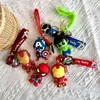 Llaveros de Superhéroes de Dibujos Animados Transfronterizos, Artículos para Puestos con Forma de Anillo, Artículos Pequeños para Mochilas Escolares de Estudiantes, Venta al por Mayor de Pequeños Regalos para Parques de Diversiones