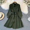 Vestido Elegante de Manga Larga con Solapa, Estilo Socialité de Primavera 2022, Falso Dos Piezas, Adelgazante, de Longitud Media, Línea A