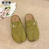 Mules fechadas estilo Birkenstock com bico dividido em couro legítimo para mulheres, novos sapatos baixos casuais slip-on de outono de 2026 para mulheres