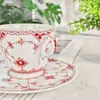 Serie Tangcao Rojo Rubí Encaje Taza y Platillo Concentrados Té de la Tarde Británico Taza de Té Exquisita de Alto Valor Taza y Platillo de Café