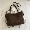 Nova Bolsa Retrô com Franjas 2025 Bolsa Feminina Vazada Tecida à Mão Bolsa de Praia Bolsa de Ombro Tote Feminina Senmeng