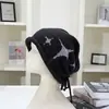 Chapéu de Tricô Jacquard em Forma de Losango para Outono e Inverno para Homens e Mulheres, Estilo Coreano, Fácil de Combinar, Casual e Fashion, Faz o Rosto Parecer Menor, Proteção para as Orelhas, Fashionável e Versátil