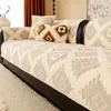 Almofada de sofá de veludo de algodão macio, espessada para outono e inverno, almofada de assento antiderrapante estilo francês, novo modelo 2026, tecido de capa de sofá de luxo leve anti-risco de gato