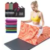 Suministrados directamente de la fábrica de origen, las toallas deportivas ultrafinas son absorbentes y de secado rápido, diseñadas específicamente para el gimnasio y están disponibles para personalización.