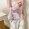 Bolso de mano exquisito de nicho transfronterizo, bolso versátil popular de moda primavera-verano para hombro y cruzado, bolso pequeño casual para mujer